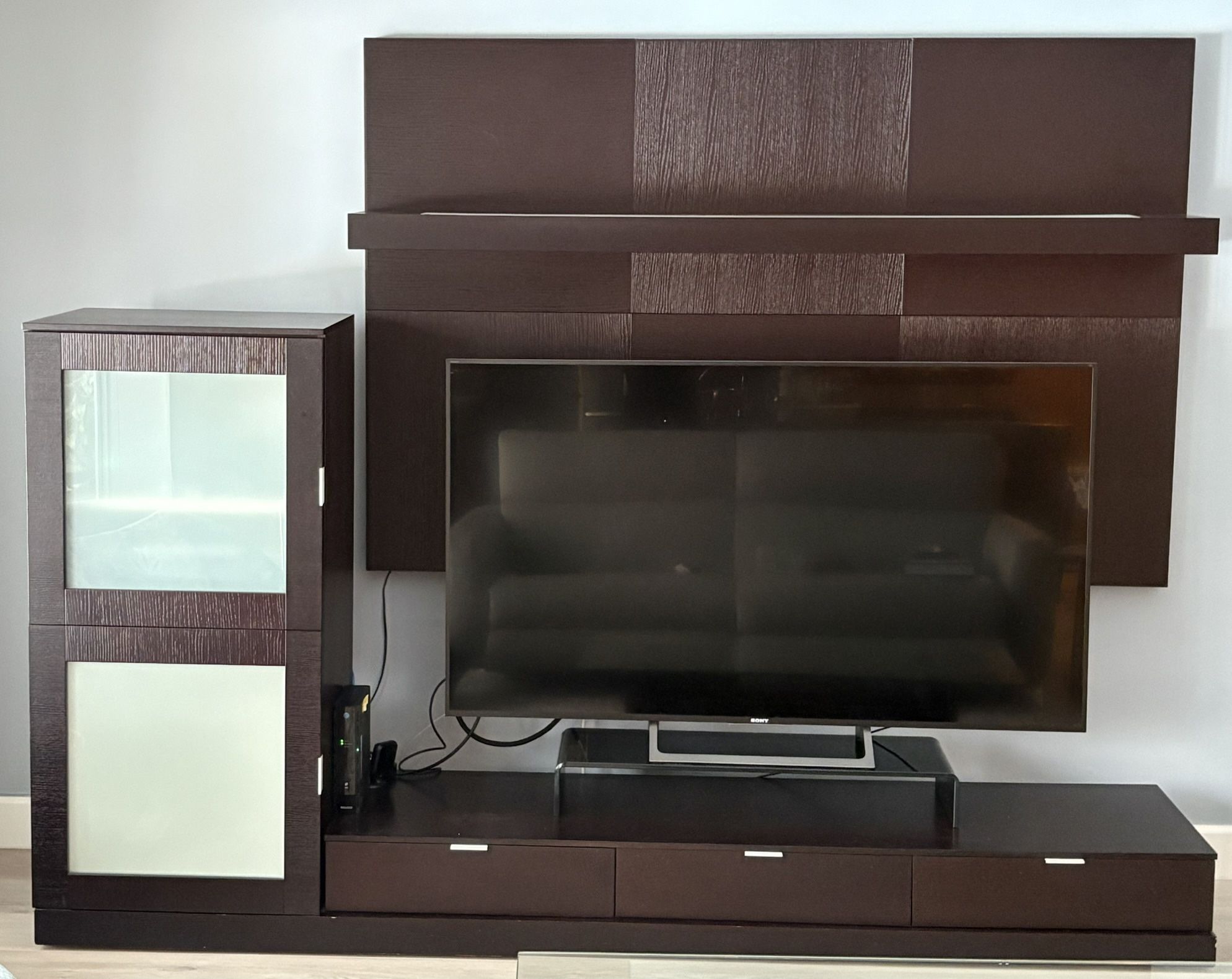 Must Sell - Media Stand Excellent Condition