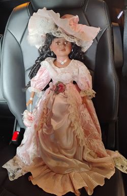 Vintage Collectible dolls