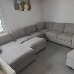 Thomasville Grey Sectional 