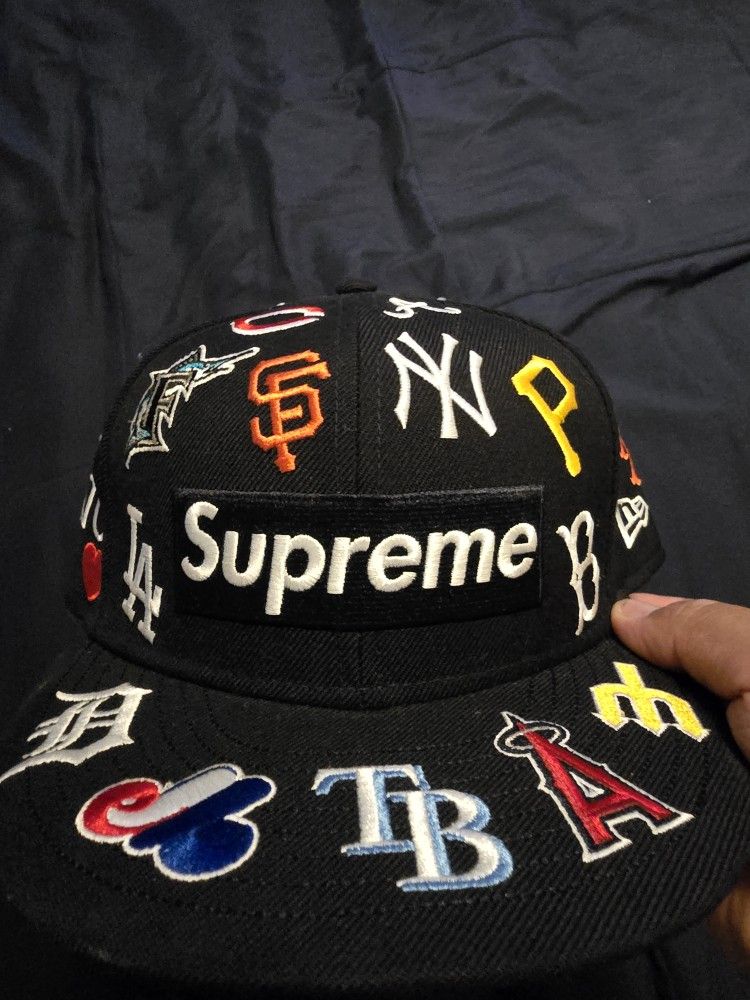 Supreme Hat