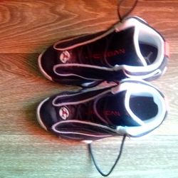 Jordan Pro Strong Size 4 Youth 