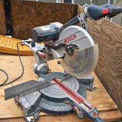 Powerful Bosch 15 Amp Mitre Saw