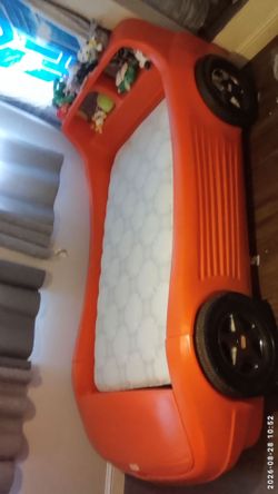 Red car bed w/mattress