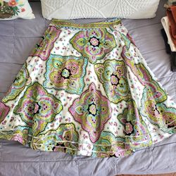 Women Skirt size 8.