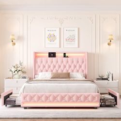 Queen size Glastonbury Velvet Upholstered Wingback Storage Bed with LED Lights