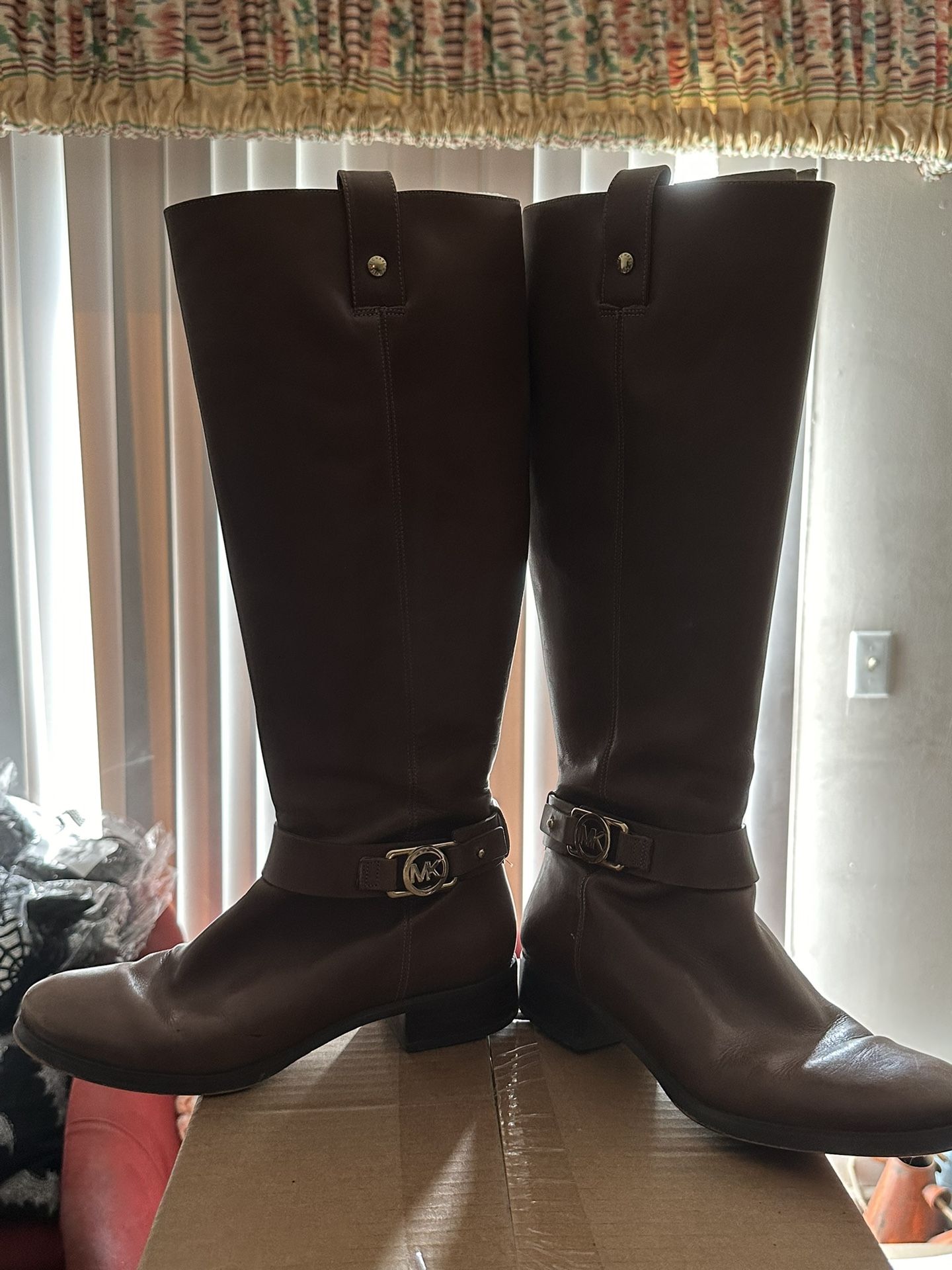 Michael Kors Charm Riding Equestrian Mocha Brown Leather Knee High Boots 7.5M