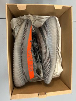 Yeezy 350 sz 9.5