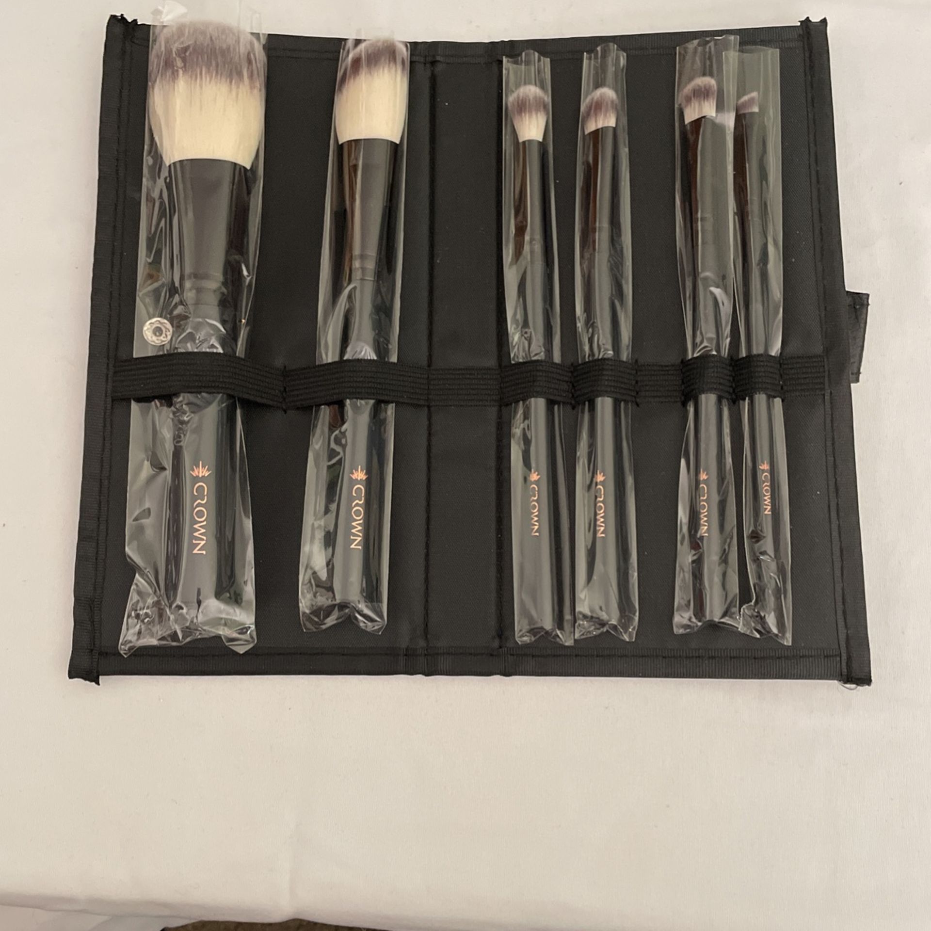Crown Makeup Brushes