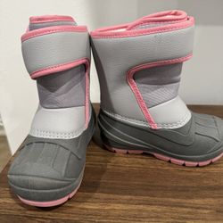 Toddler Snow Boots size 6