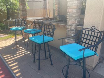 Set of 4 outdoor iron bar stools
