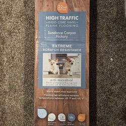 $35  2 box of waterproof high traffic luxury Vinyl plank flooring 