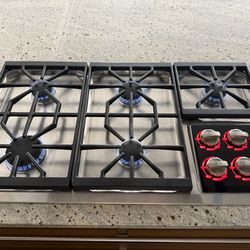 36” Gas Wolf Cooktop