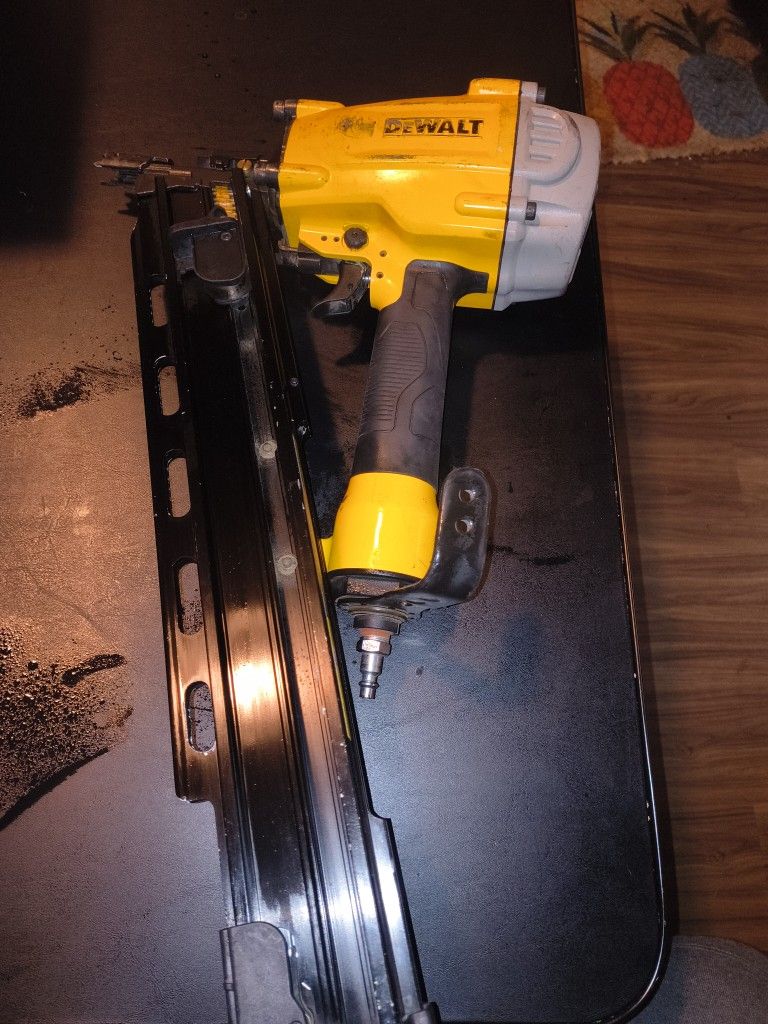 DeWalt 21 Framing Nailer