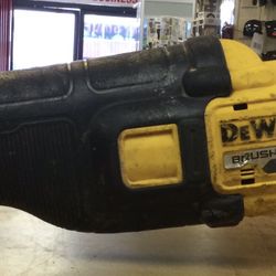 DEWALT Brushless 60v Flexvolt DCS389 Reciprocating Saw (Tool Only) Shows Signs Of Heavy Wear 