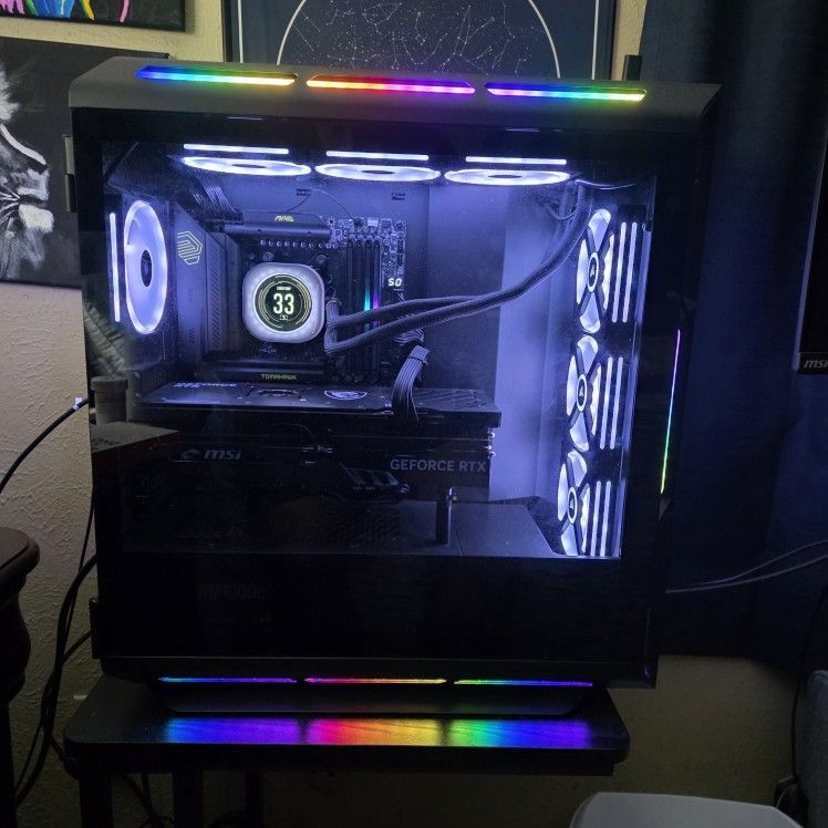Ultimate PC Gaming System!! Rocking  RTX 4090 And 9800X3D