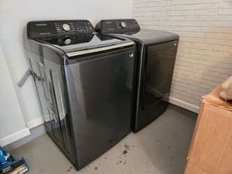 Samsung Smart Washer & Electric Dryer Set – Brushed Black – Excellent Condition – $895 OBO