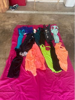 20ish Under Armour/UA tank tops sm/md