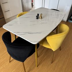 Table Dining, 4 Chairs , White Gold Colored Legs