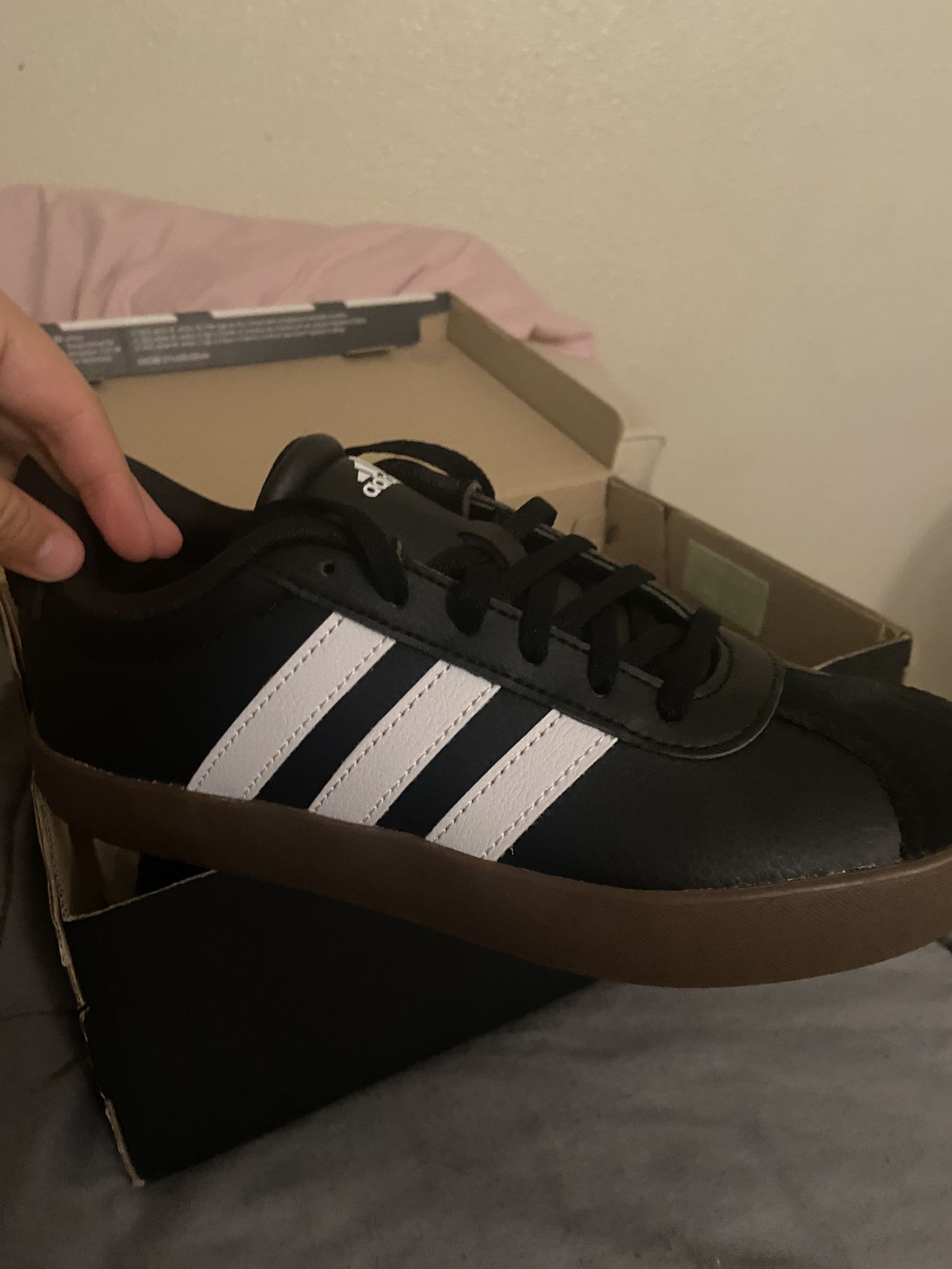 Adidas Black Court