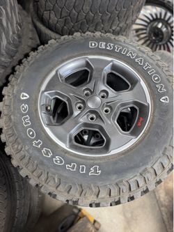 17’ jeep wrangler grand Cherokee  ￼wheels 5x127