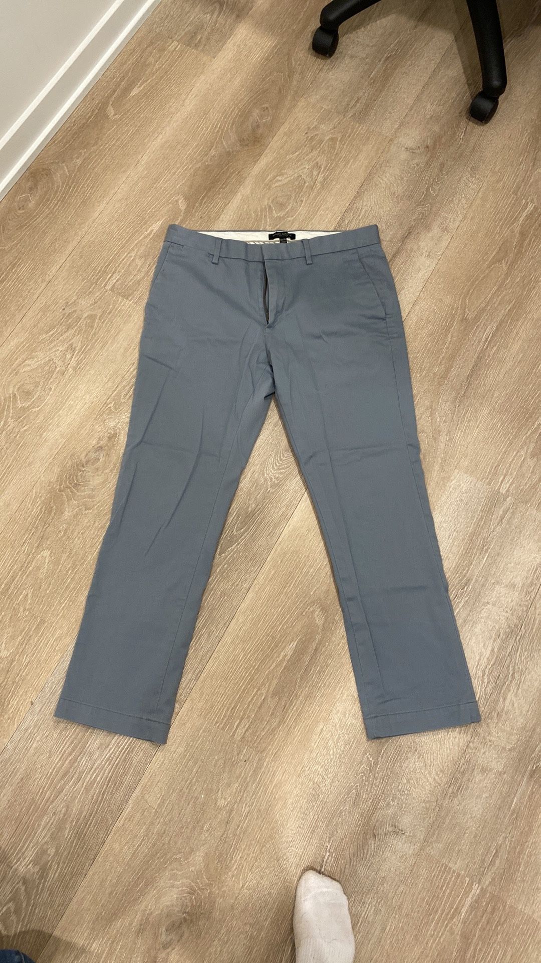 Banana Republic Chinos - 33/30