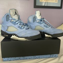 Jordan 5 UNC Blue Size 8