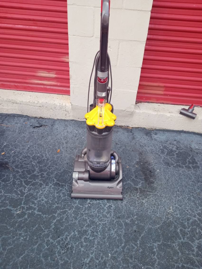 Vacuum Cleaner