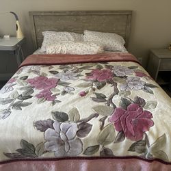 Queen Bed Set