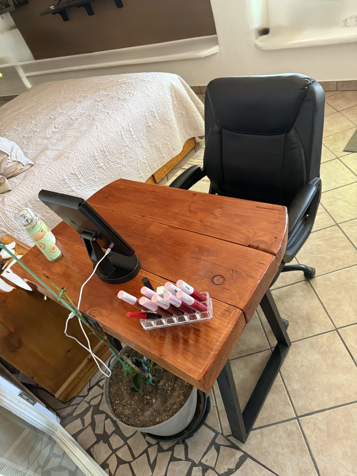 Desk/Vanity