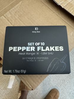 Kitsy Box Set of 10 Pepper Flakes