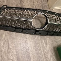 Mercedes Grill Brand New Without Box Original Piece