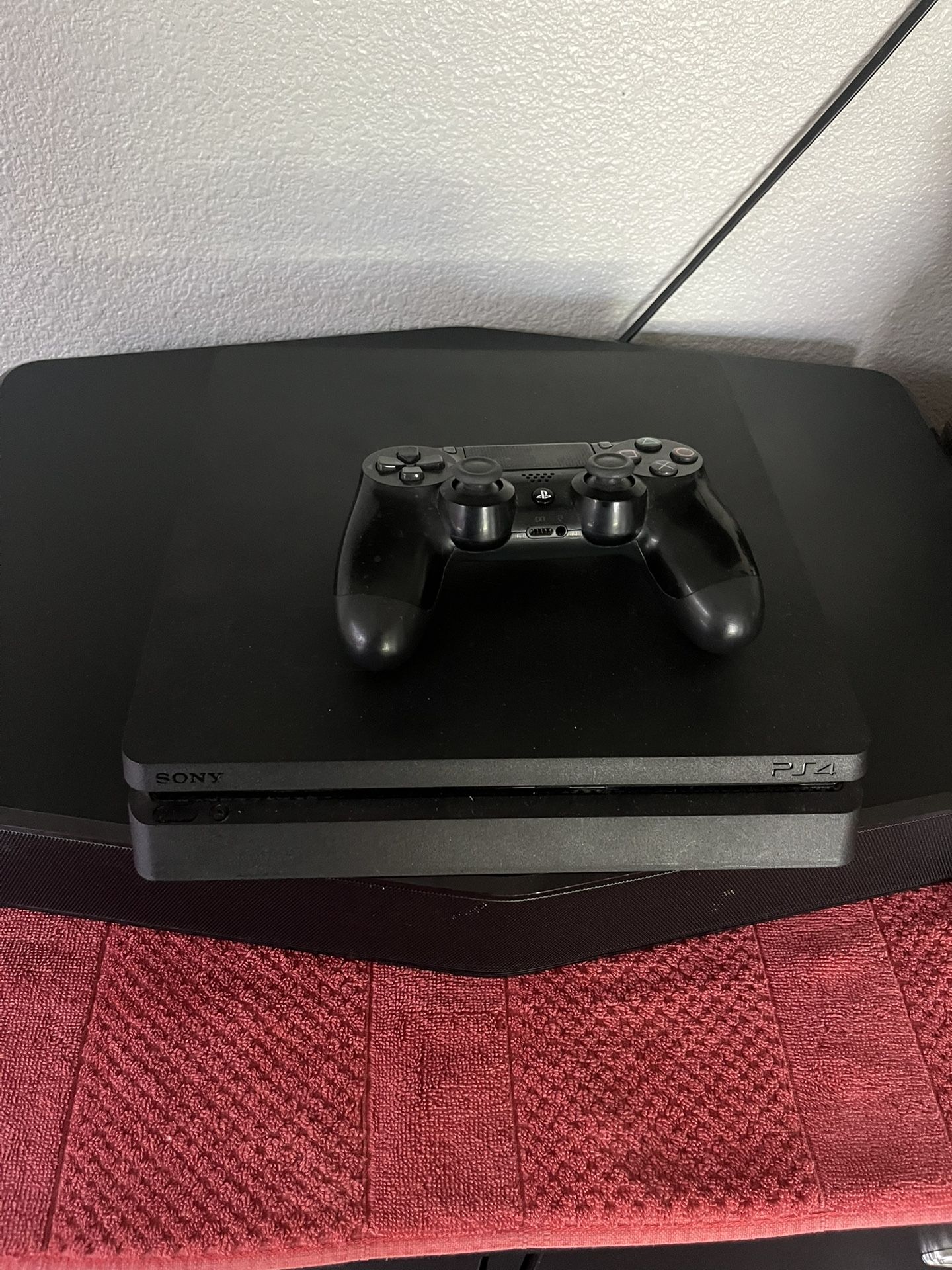 PS4 Slim