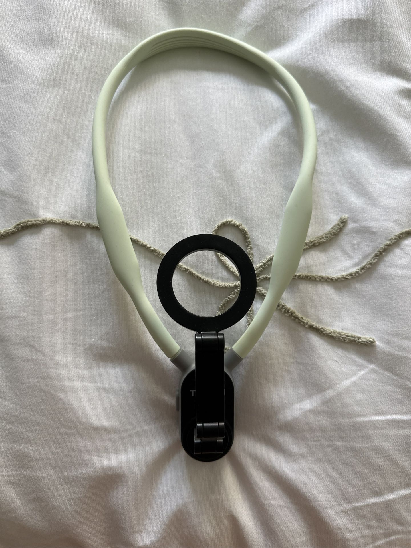 Telesin Black and Green Neck Mount