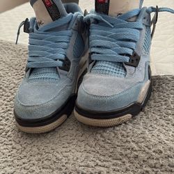 Jordan 4 University Blues