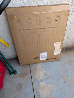 Comomy Baby Safety Gate