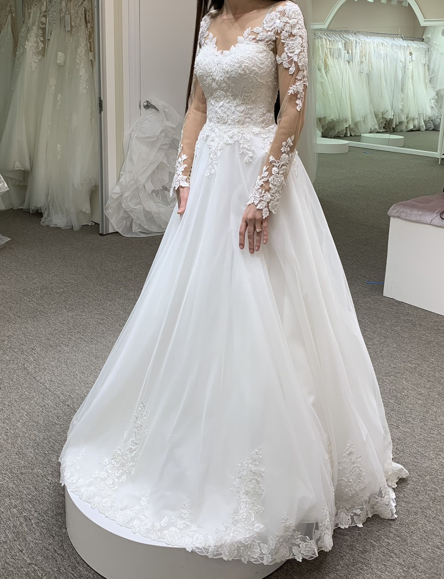 Brand New Lace A-Line Wedding Dress