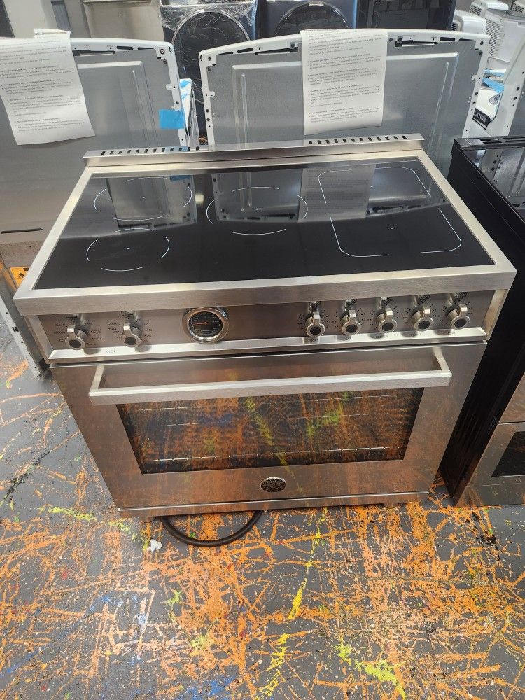 Bertazzoni 36 Inch Induction Electric Range Stainless Steel 5.7 Cu Ft 