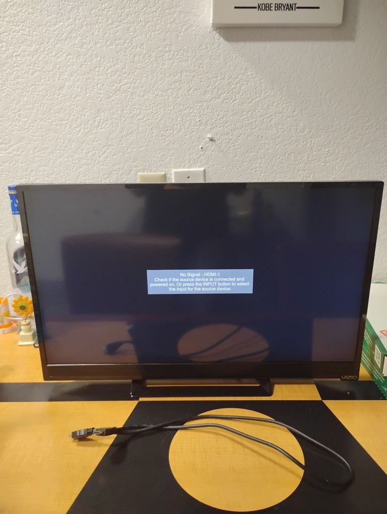 Vizio 28 Inch LCD HDTV