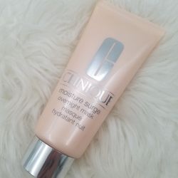 Clinique Moisture Surge Overnight Mask Masque Hydrating Nuit. 