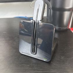 Plantrlonics Wireless headset