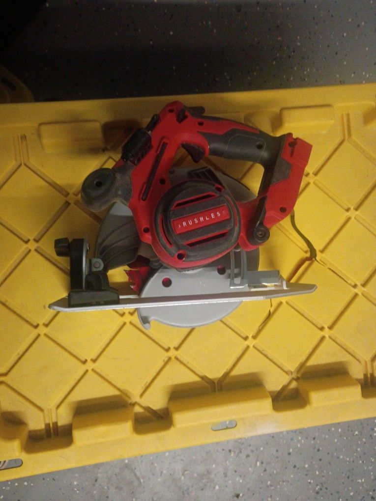 Milwaukee 18v Cordless Circular Saw