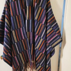 STUNNINGLY Beautiful Open PONCHO