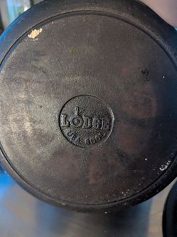 Lodge Cast Iron Dutch Oven