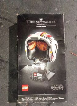 LEGO Star Wars Luke Skywalker Red Five Helmet 75327