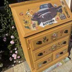 Secretary desk 
