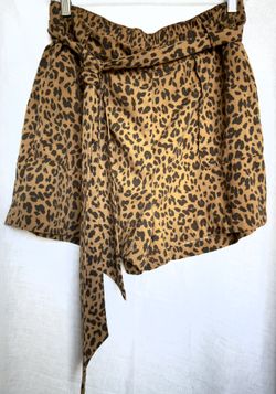 A New Day Women’s Belted Elastic Waist Shorts with Pockets, Large   