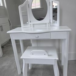 Children’s Vanity
