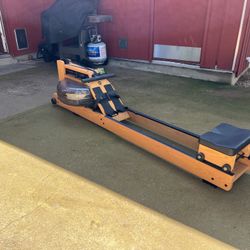 WaterRower Natural Rowing Machine With S4 Monitor