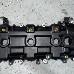 17-20 Chrysler Pacifica Left Engine Motor Cylinder Head Top Cover 0(contact info removed)AE