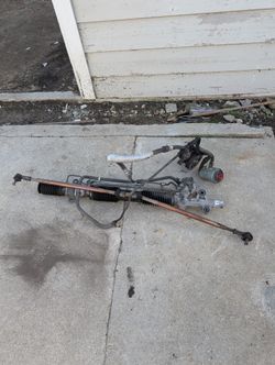 2005 Honda Crv Steering Rack W/ Power Steering Pump